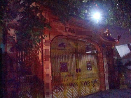 Tá túc trong chùa để dành tiền "mua dâm trả góp"